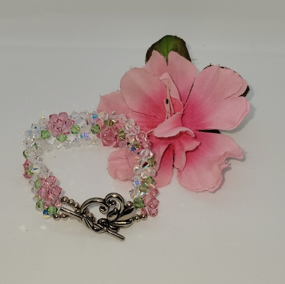 Handbeaded Swarovski Crystal Rose Bracelet - Picture 4 of 5